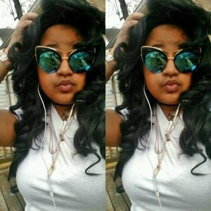 Meet your Posher, Phyllisse